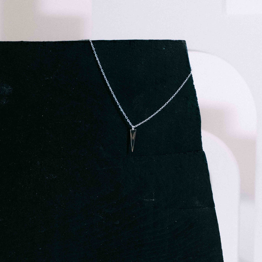 Colier din argint geometric Triunghi -  Atelier Bijuterii Nimba 